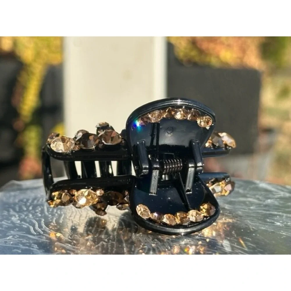 1 New Gorgeous Hair Clip with Shinny Swarovsky Crystals Hair Jewelry Accessories